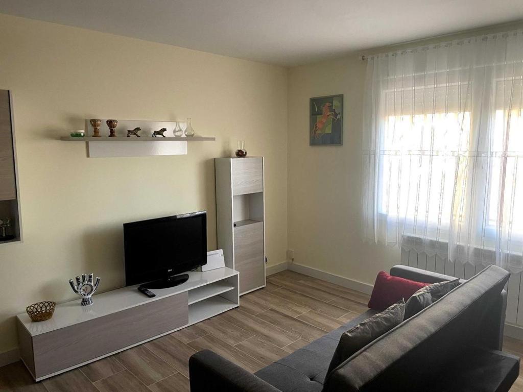 Apartamento Turistico Avila Vut Esterno foto