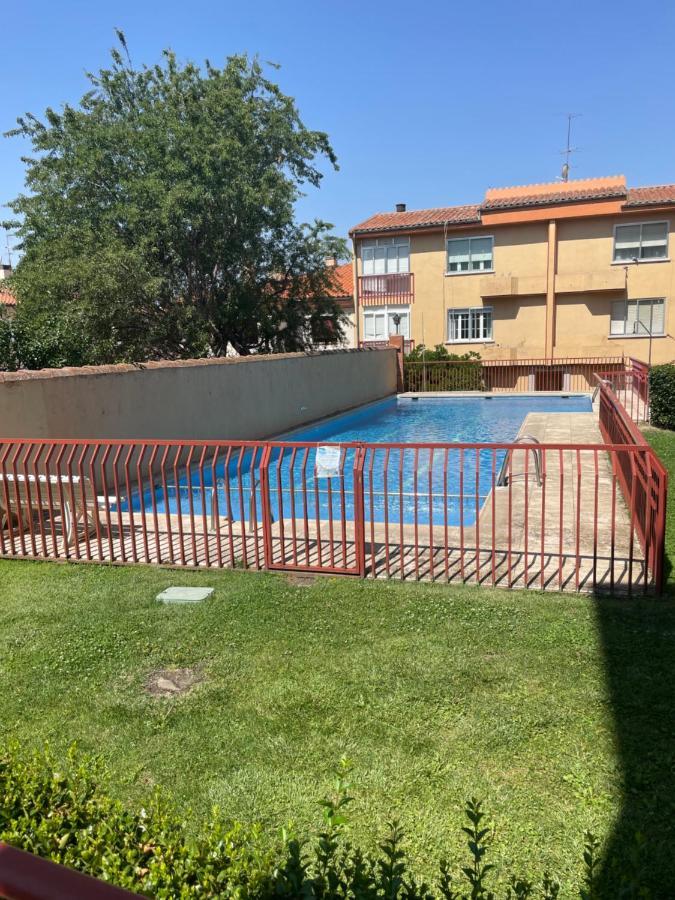 Apartamento Turistico Avila Vut Esterno foto